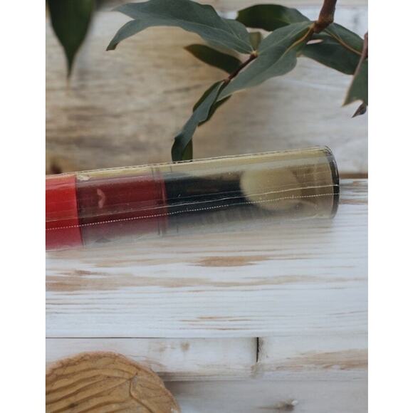 Maybelline Master Camo Color Correcting Pen #60 RED FOR DARK CIRCLES - Picture 3 of 6